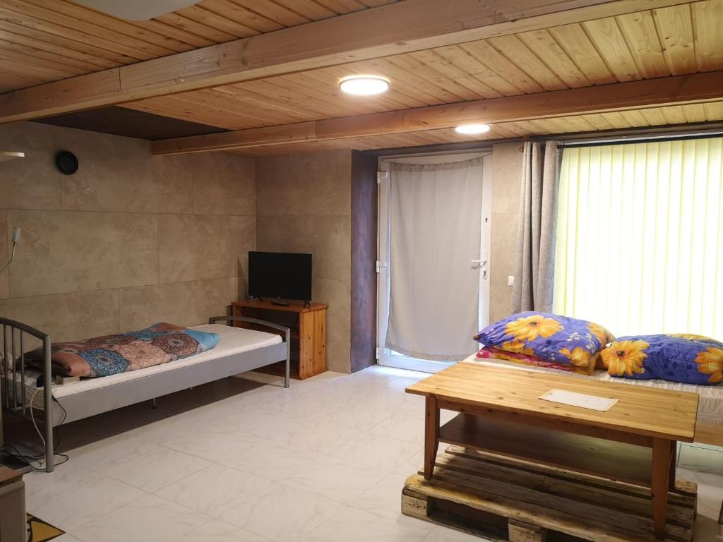 Apartment /flat, Schwebheim