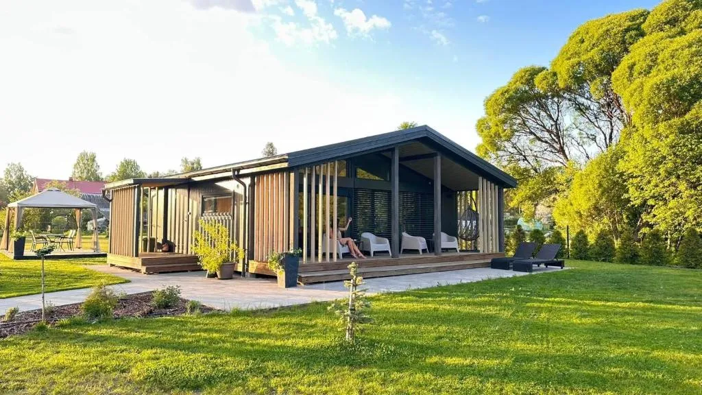 Holiday Houses LILLE`S with sauna, Hotel in Alūksne
