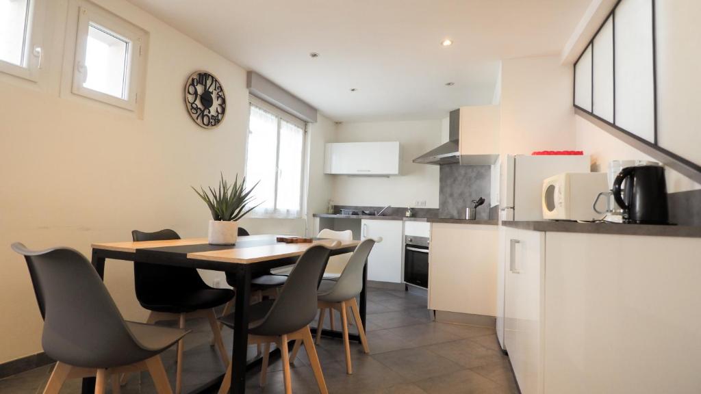 Appartement Simon - Les Deux Palmiers, Lurdy