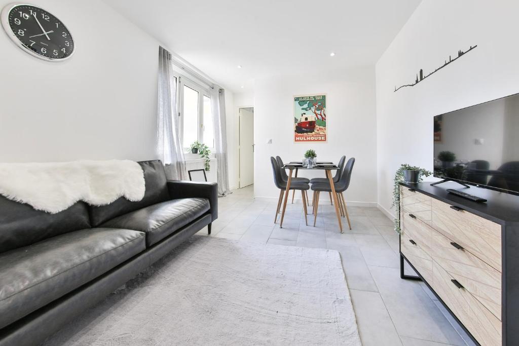 Le Mulhousien/ Parking gratuit / WIFI / Lave linge/ Tudors Locations - 4