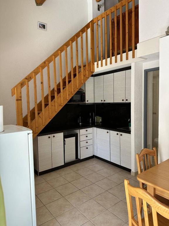 HOLIDAYLAND 434 VILLA T2 MEZZANINE 6 couchages NARBONNE PLAGE - 3