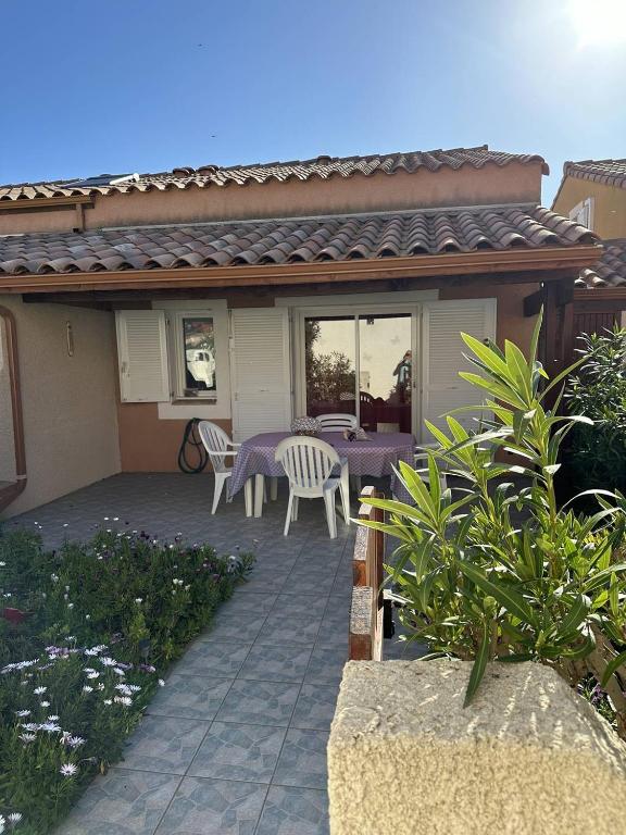 HOLIDAYLAND 437 VILLA T2 MEZZANINE 6 couchages NARBONNE PLAGE - 1