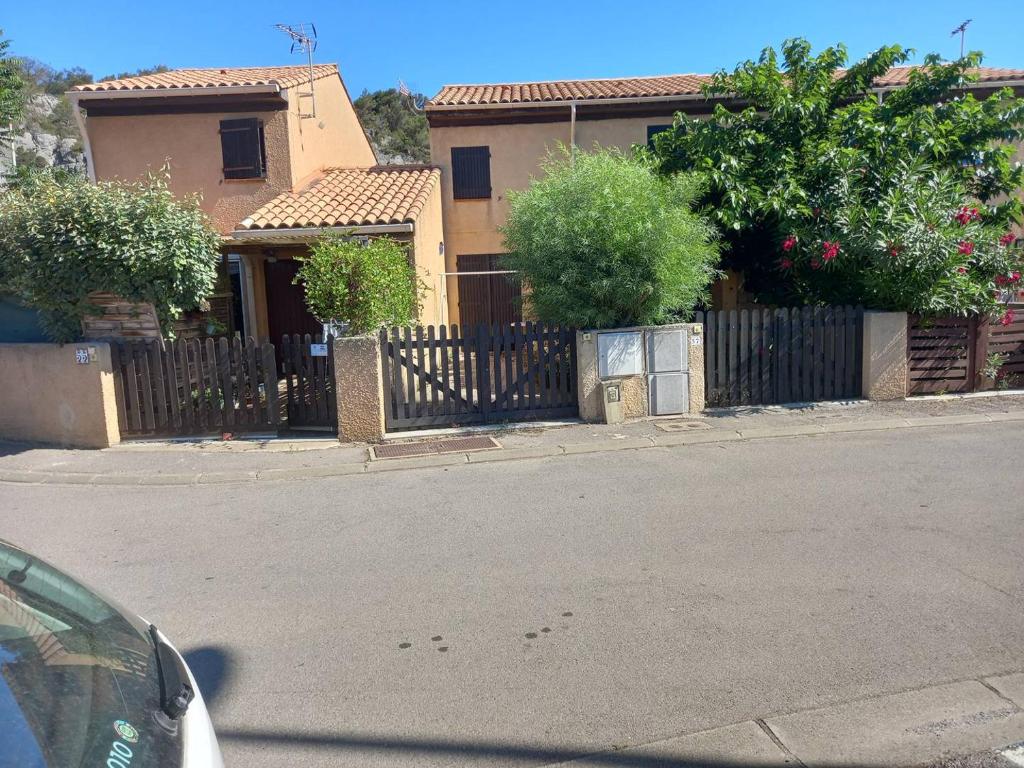 HOLIDAYLAND CALAMAR PAVILLON T2 6 couchages climatisé Narbonne Plage - 1