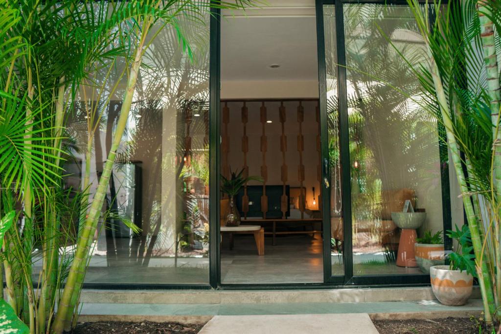 Kinah Retreat - Exclusive Boho Tropical Escape - 2