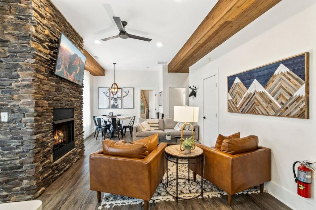 The Appalachian, Blowing Rock