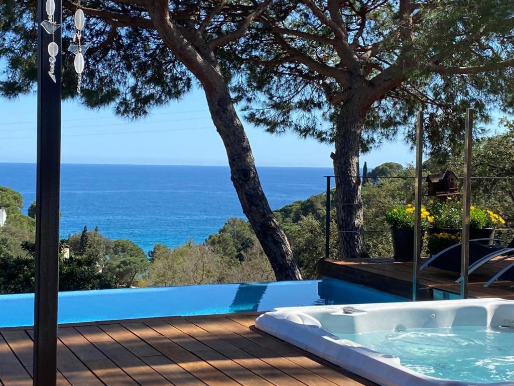 Primera linea, Piscina, Jacuzzi y Playa Privada - 3