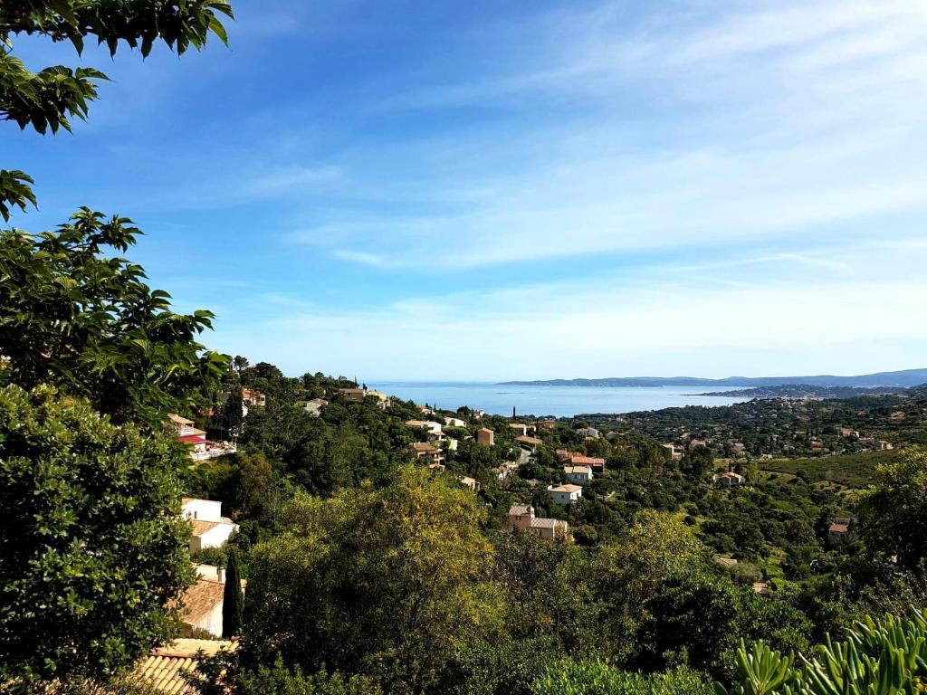 "Le Petit Bonheur" Studio Vue Mer - Climatisation - Parking gratuit - Côte d'Azur - 2