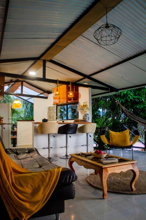 Extraordinario chalet a 1h de Bta - 3