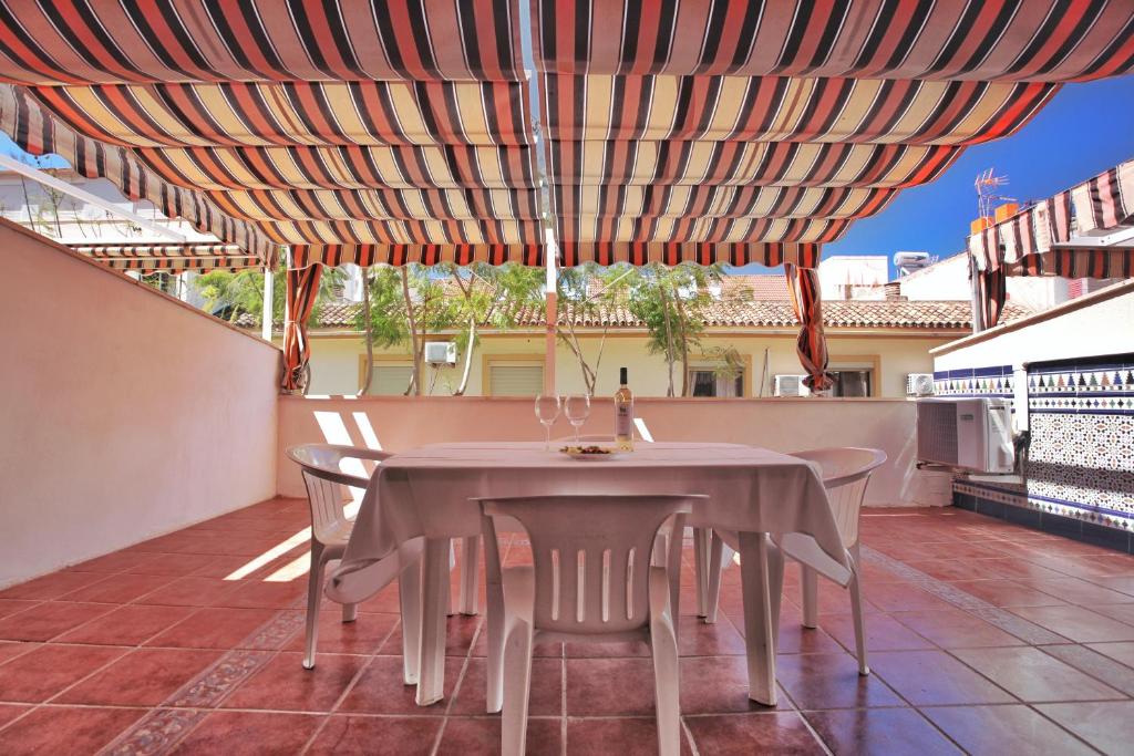 Wavefront Retreat by gms apartamentos, Fuengirola