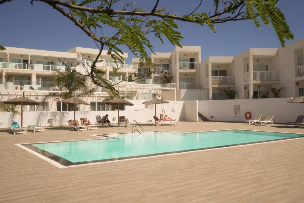 Precioso apartamento en complejo con piscina - 3