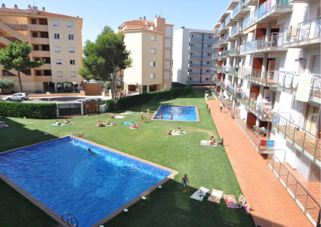 RNET - Apartment Roses Les Marines GREGAL, Roses