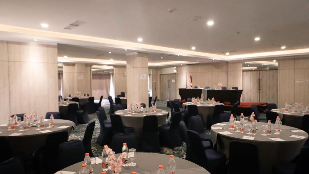 Sala de reuniões / Salões de baile