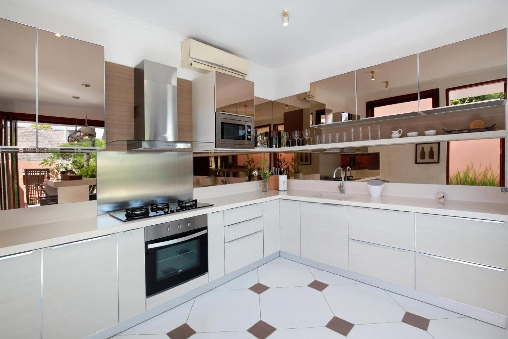 Private getaway @ Villa Vitality, Uluwatu, Bali