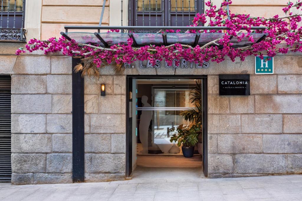 Catalonia Las Cortes Hotel