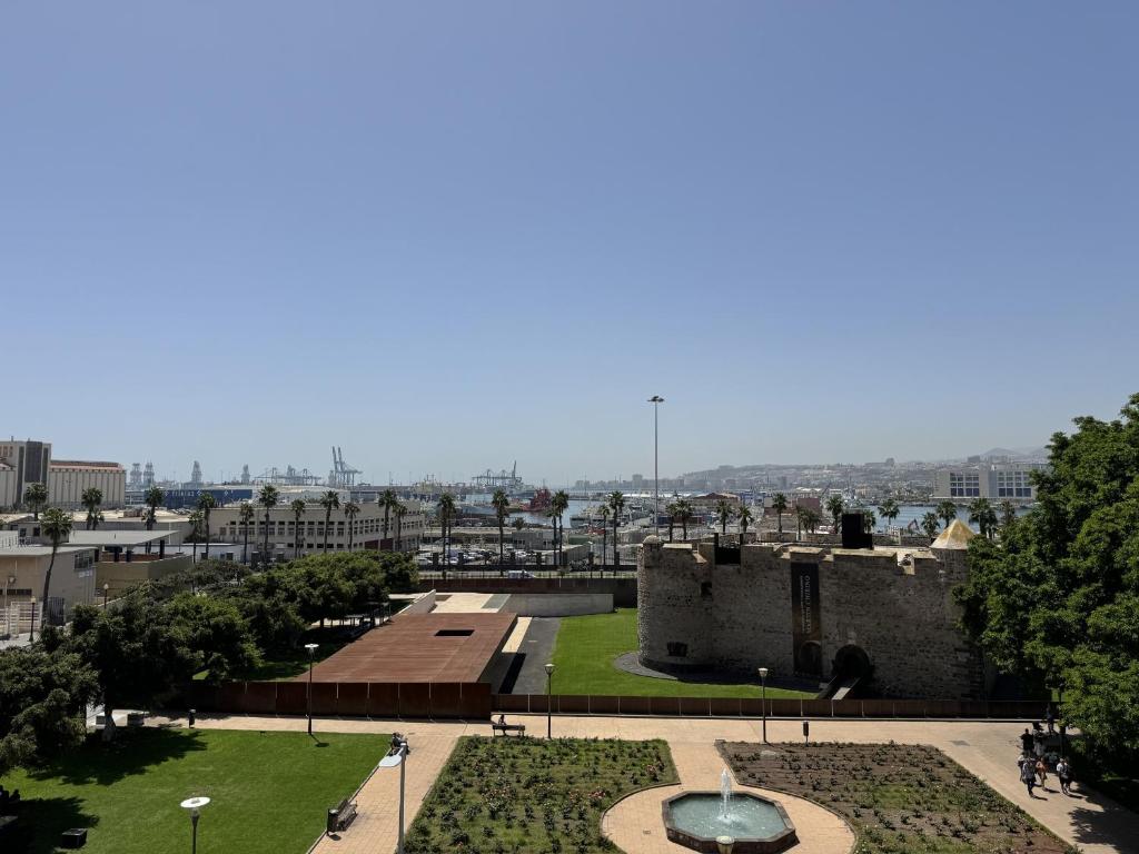 Castle With Balcony By CanariasGetaway, Las Palmas de Gran Canaria