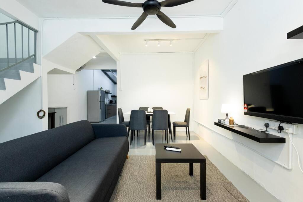 Mono Ipoh - Bercham, 2 parking, sleep 10, Lost World Tambun, Ipoh