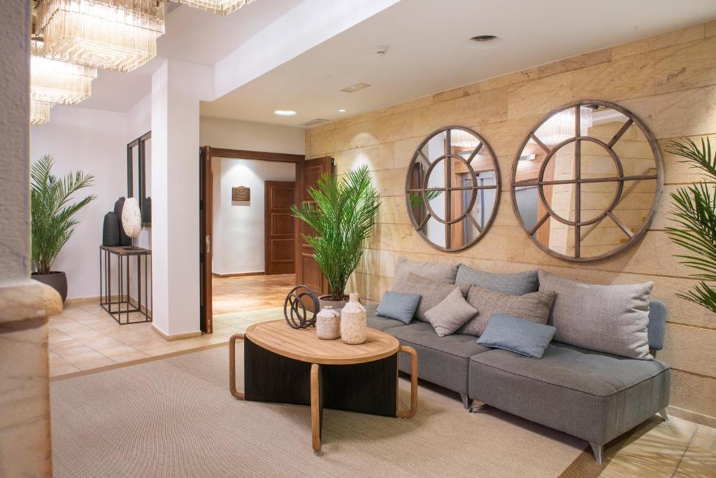 フロント・ロビー