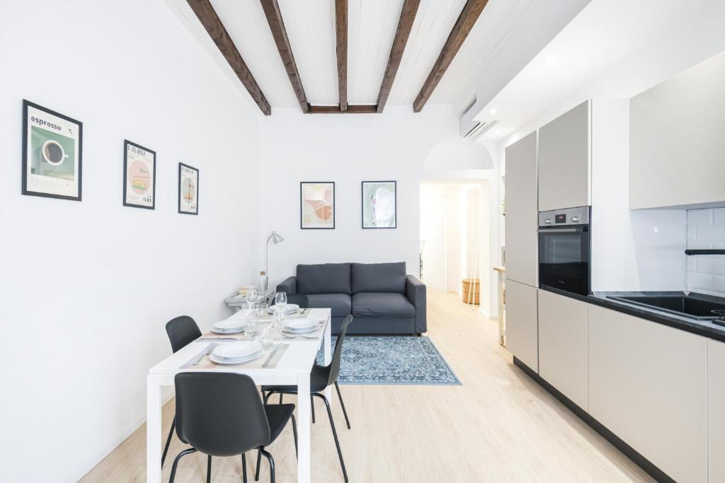 Easylife - Appartamento con balcone Pta Venezia, Milán