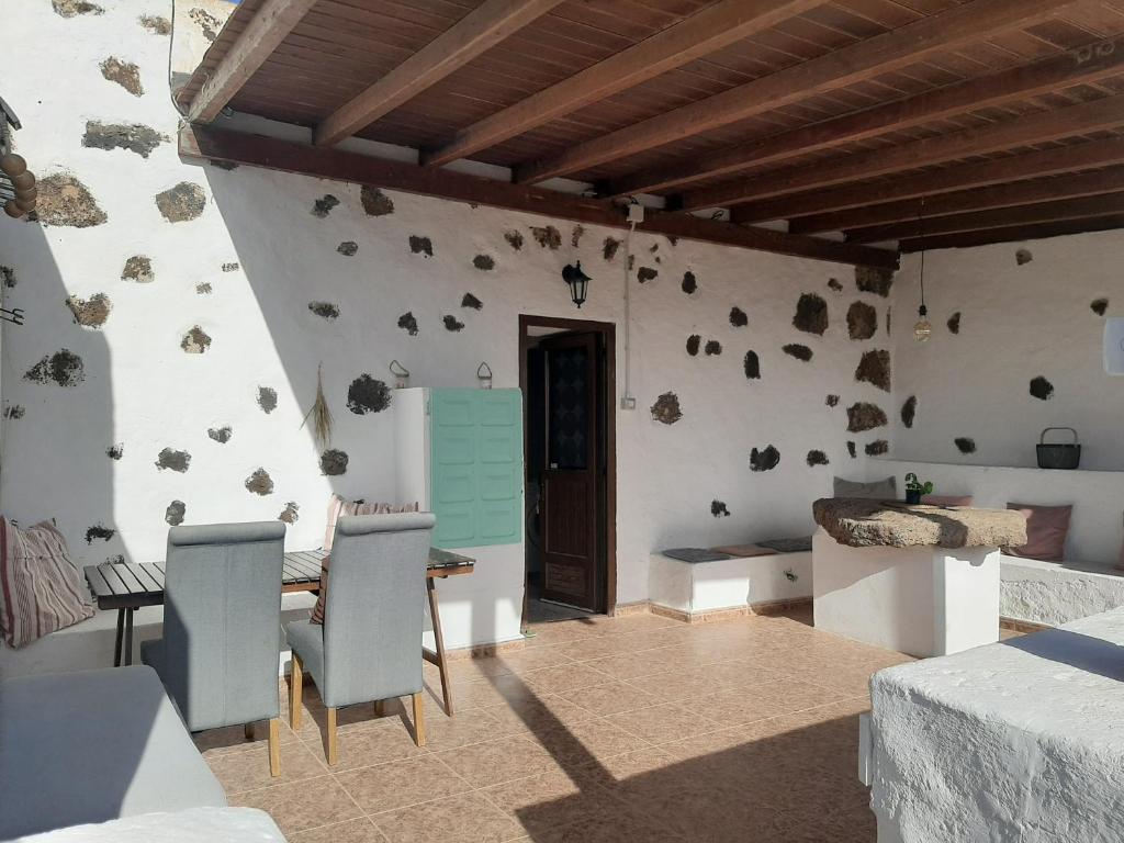 Sunset Terrace - 3