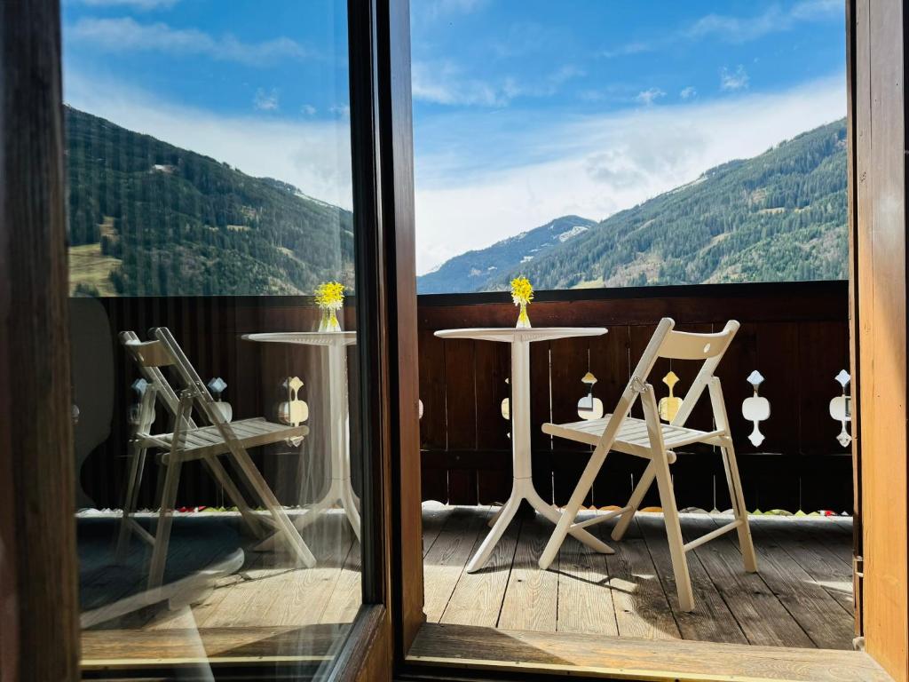 Chalet Franzi - Bergblick, Garten & gleich neben der Piste - 2