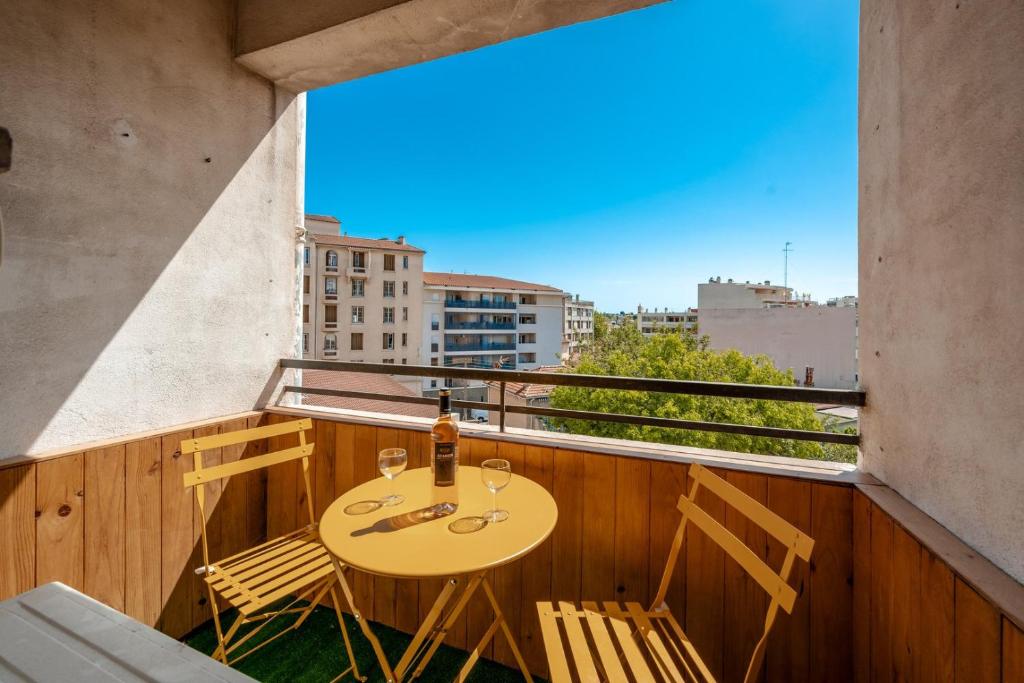 Singes de la Sagesse - Balcon & Clim - 2