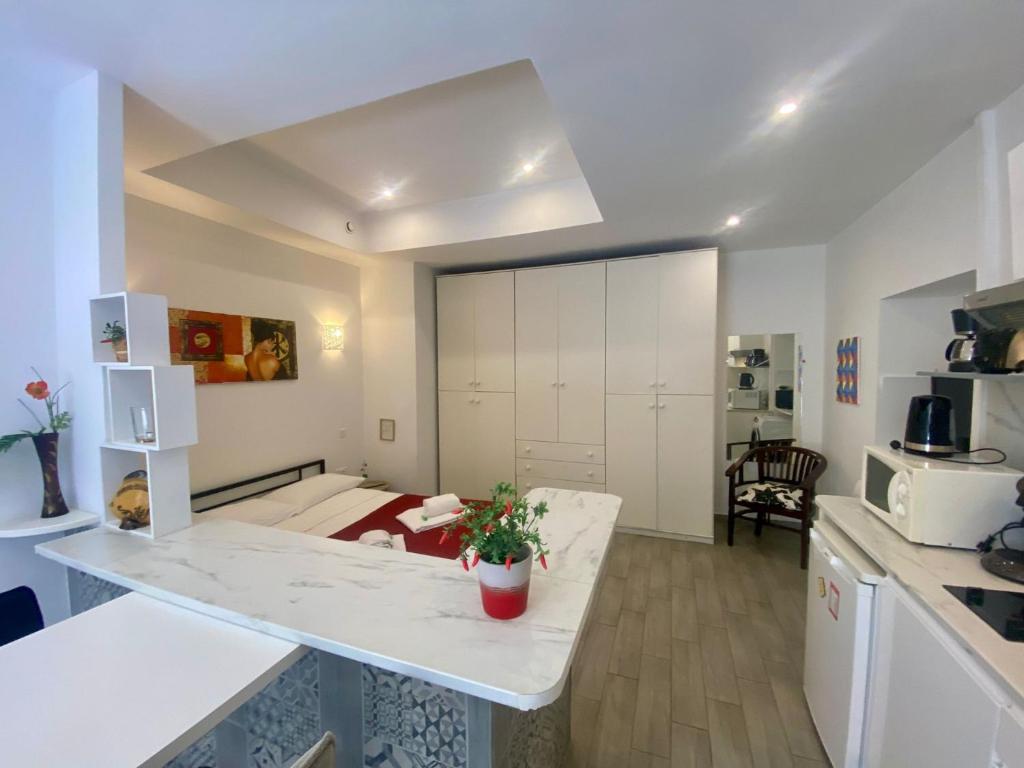 PV1- Paul Valery Studio Five Stars Holiday House - 2