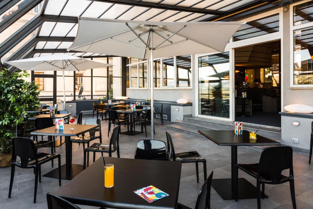 Bar/lounge