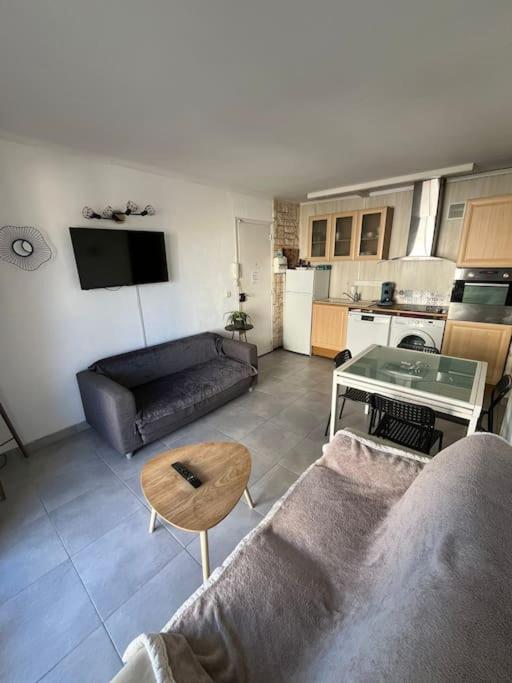 appartement 2 chambre, climatisation, plage à 50m - 1
