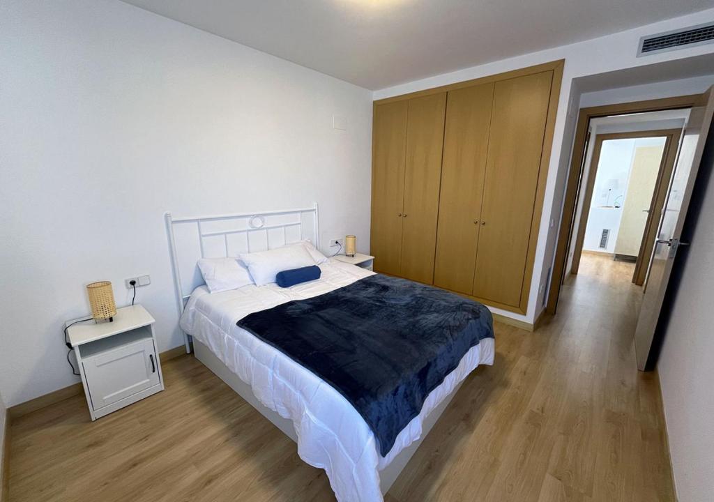 2-bedroom brand new apartment steps from the beach - 5