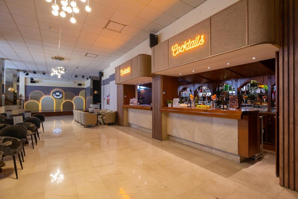 Hotel Parasol by Dorobe — Restaurant & bars in Torremolinos, Andalusia