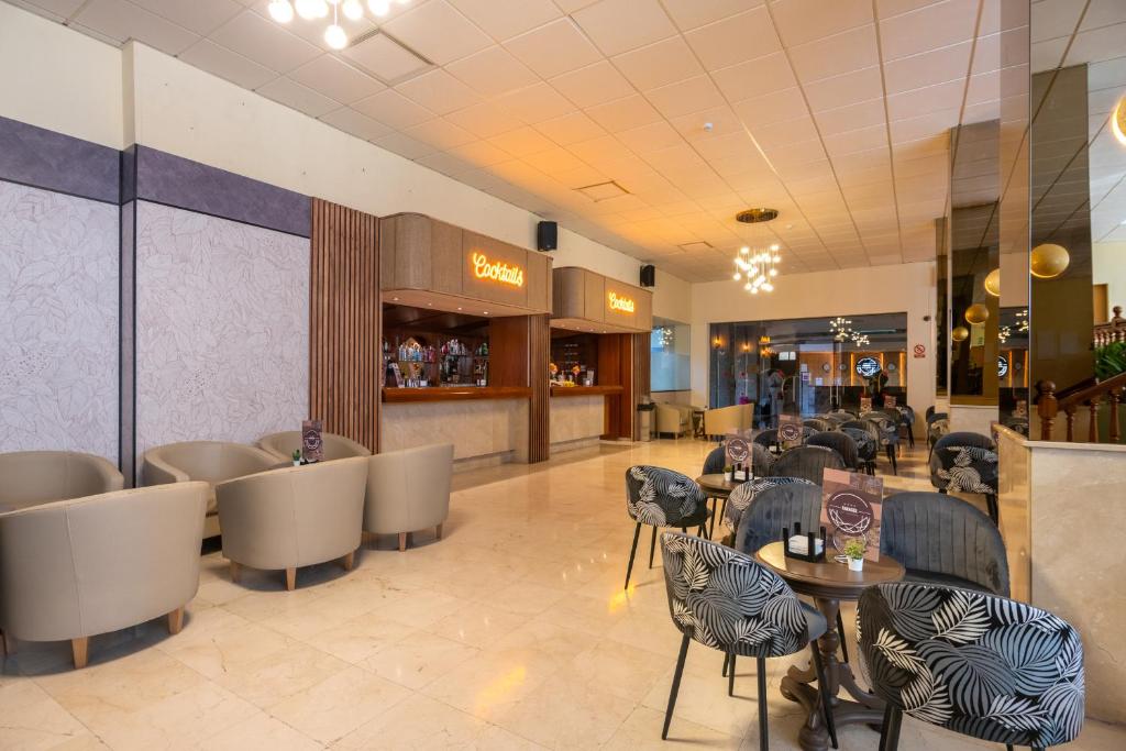 Hotel Parasol by Dorobe — Restaurant & bars in Torremolinos, Andalusia
