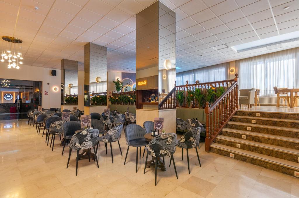 Hotel Parasol by Dorobe — Restaurant & bars in Torremolinos, Andalusia