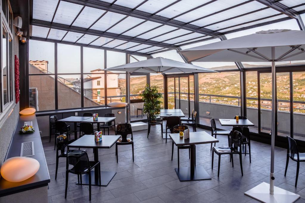 Bar/lounge