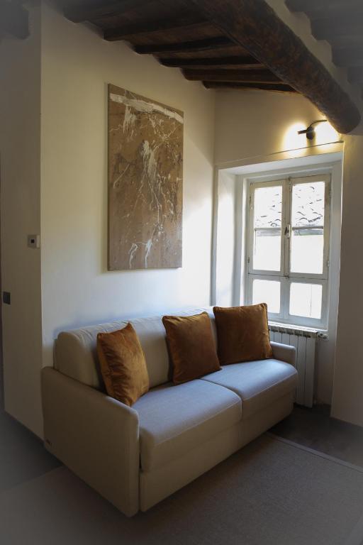 La Mansardina Beccheria Central Apartment 1 double bedroom, 1 sofa bed - 3