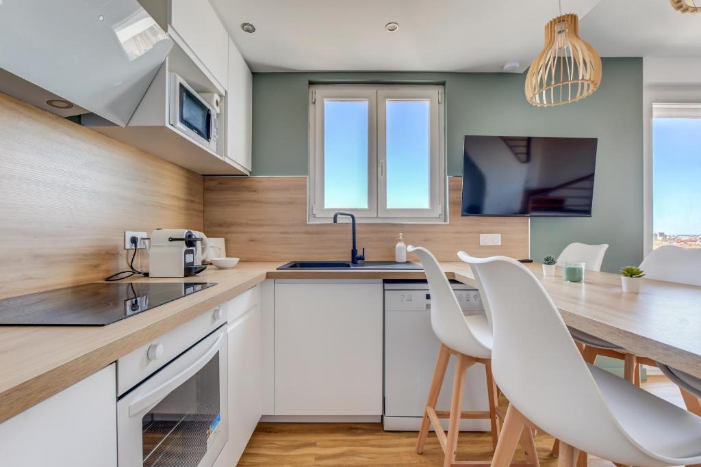 Sunset Duplex - Grand-Rond, Jardin des plantes, centre-ville, 2 BDRs 60m2, AC, Netflix - T3 60m2 avec clim - 3