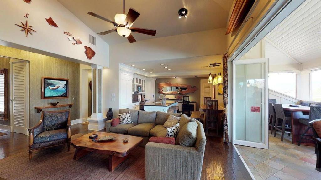 C300 Custom 4 bedroom Ocean View Penthouse, Koloa