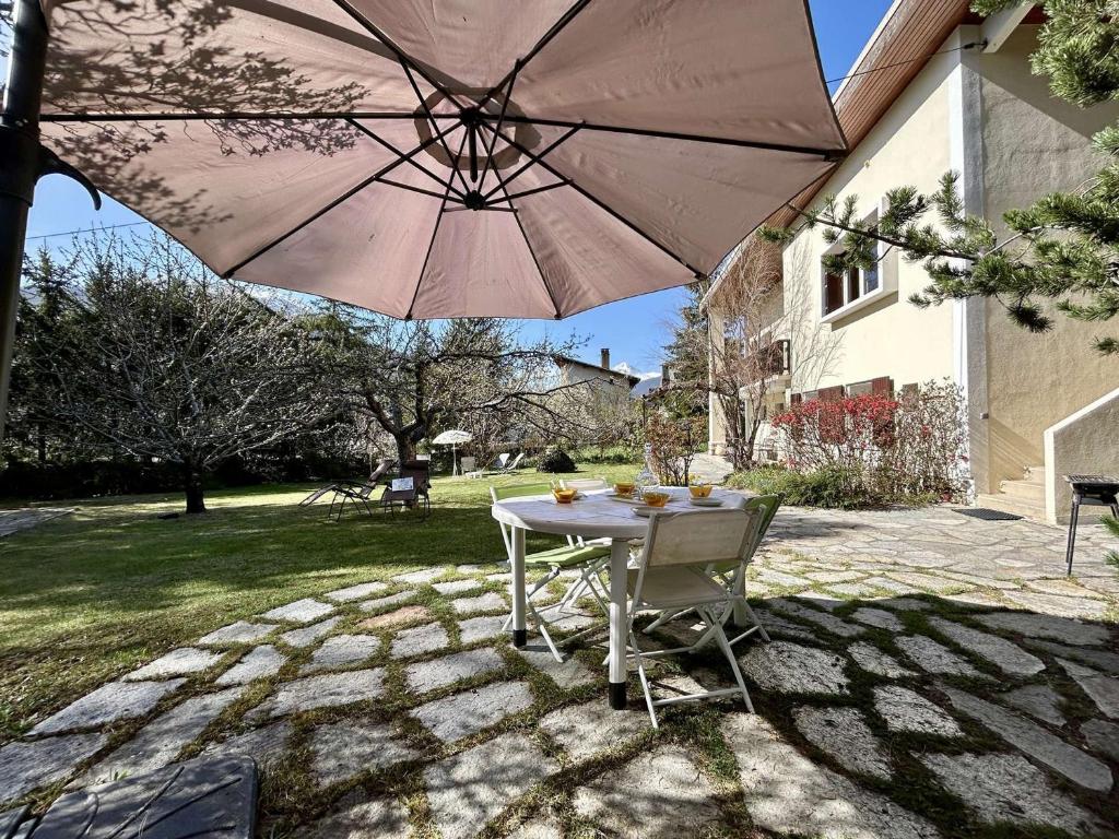 Appartement rénové 4 pièces, 6 pers, balcon, jardin, parking, wifi – Briançon - FR-1-330C-142 - 1