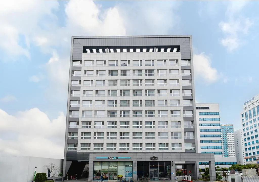 Grand City Hotel Changwon, hotel in Changwon