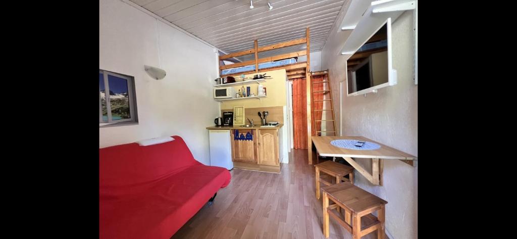 Studette et studio en montagne proche stations de ski et lac - 2