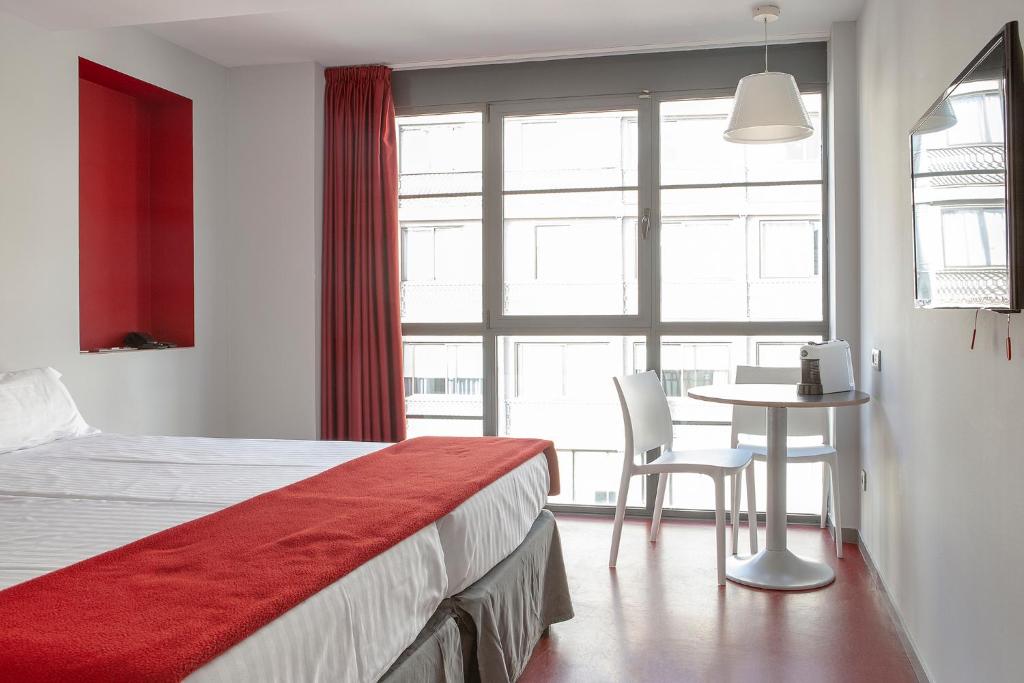Ciutat Vella — Hotel rooms in Barcelona, Catalonia