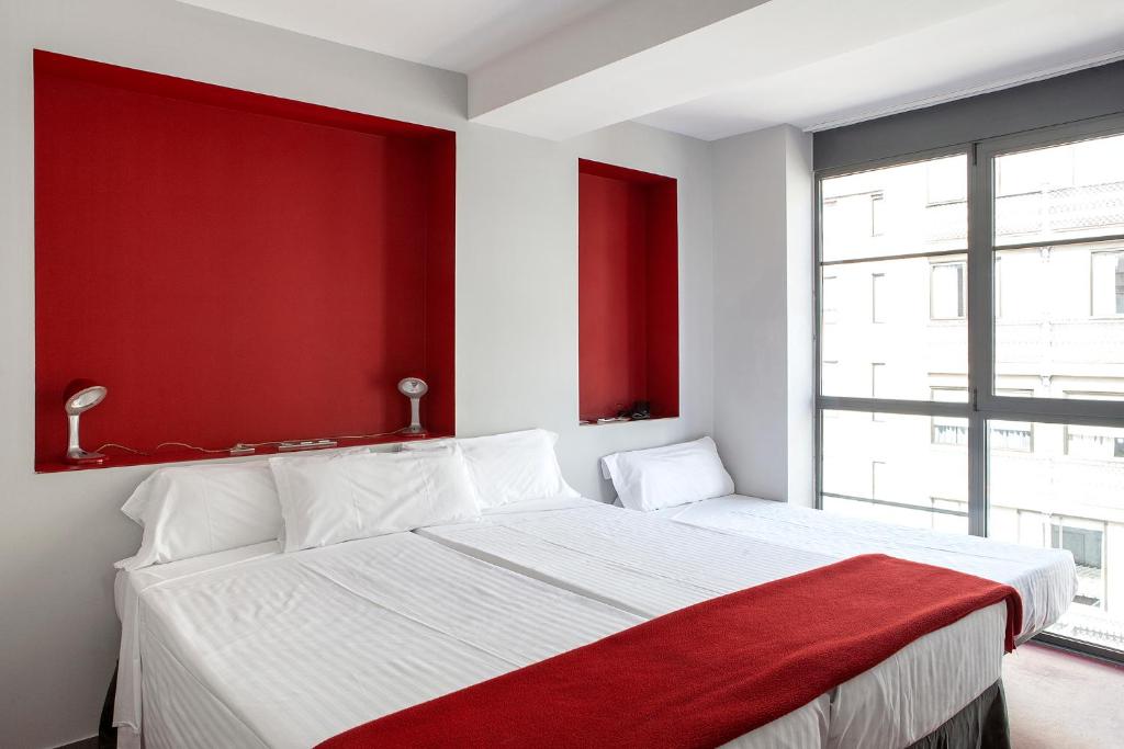 Ciutat Vella — Hotel rooms in Barcelona, Catalonia