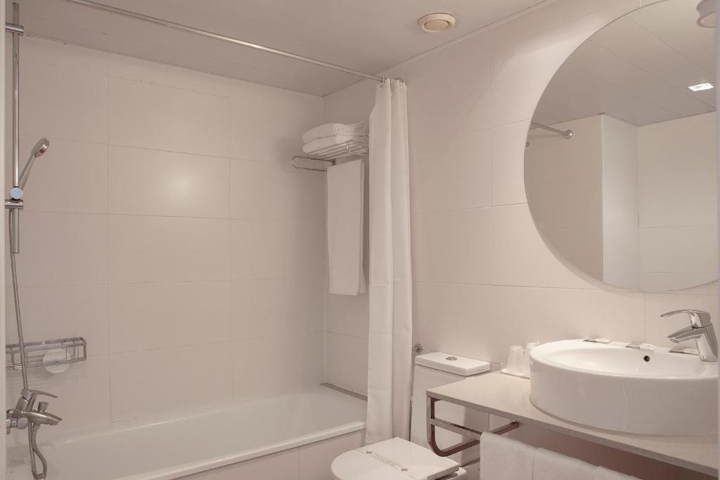 Ciutat Vella — Hotel rooms in Barcelona, Catalonia