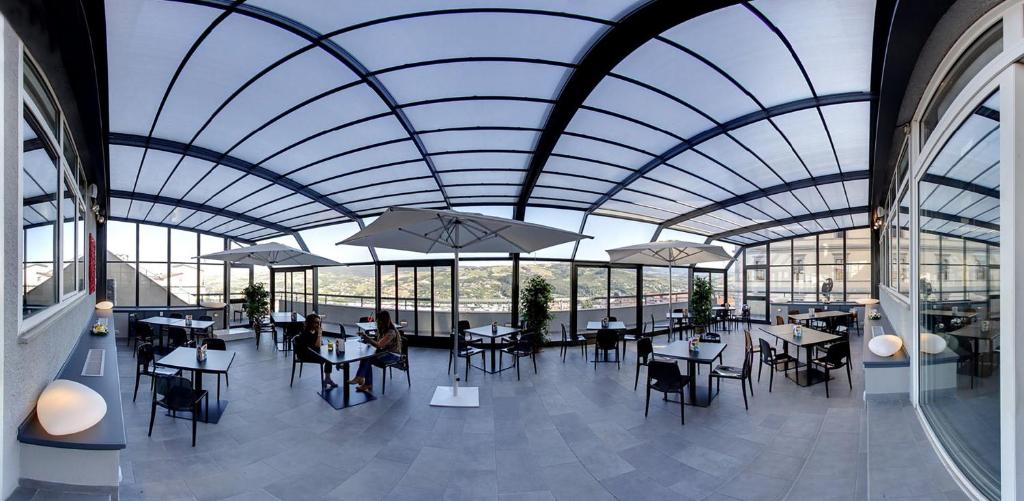 Bar/lounge