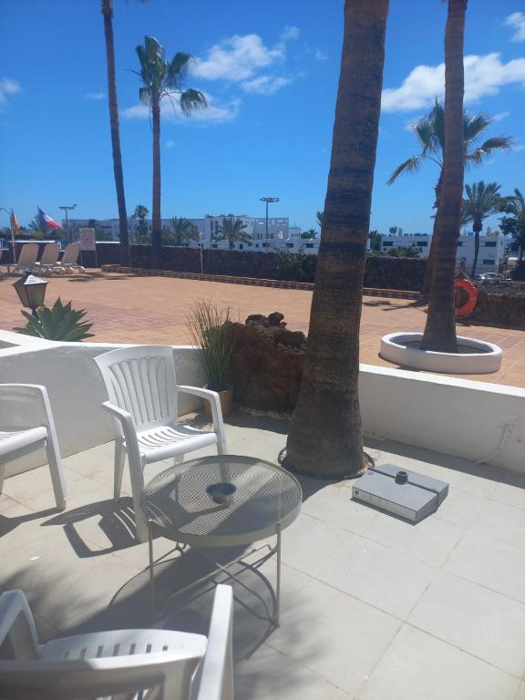 Club Del Mar No.8 - 2