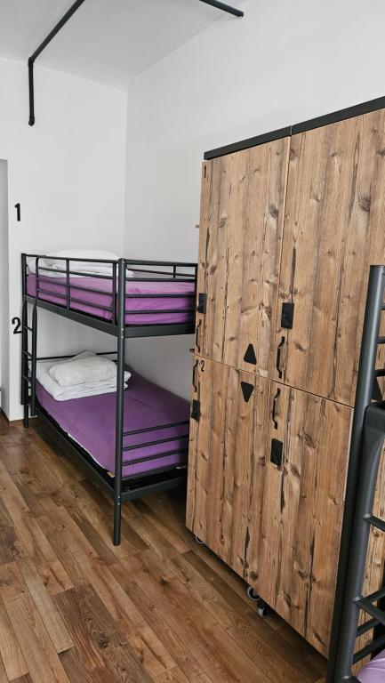 Gultasvieta četvietīgā jauktā kopmītņu tipa numurā