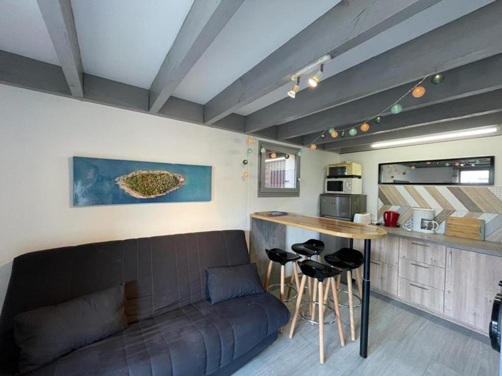 Villa Patio à 20m de la plage avec terrasse et parking - FR-1-413-159 - 2