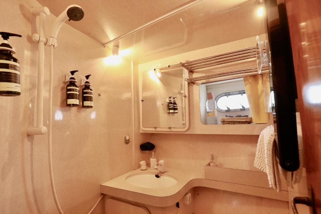 YACHT DEAUVILLE - 4