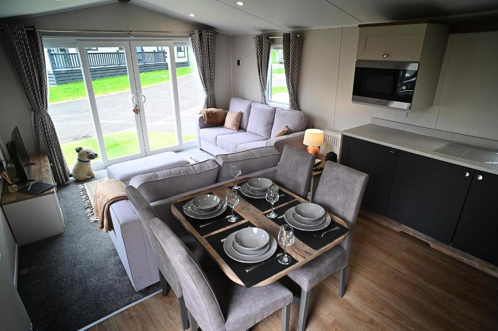 Hobbit - Holiday Lodge, Longridge