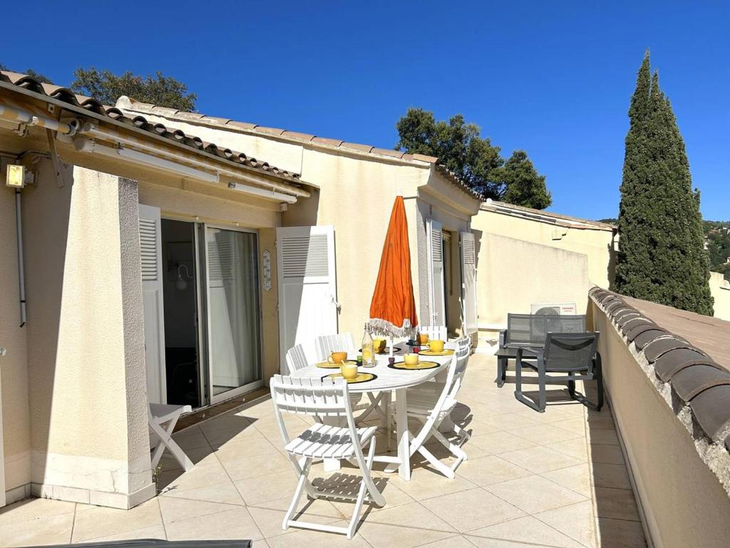 Appartement 3 pièces 6 pers avec terrasse, clim, piscine privée, parking - FR-1-251-81 - 4
