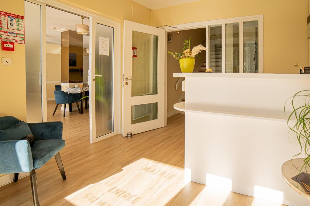 Hôtel de la Mairie의 깨끗하고 아늑한 객실